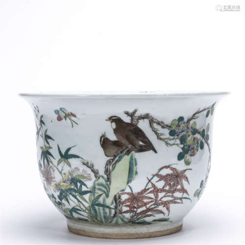 Famille rose birds and flowers drawing porcelain tub