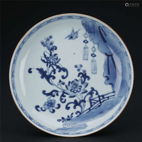 Blue and white flower drawing porcelain plate