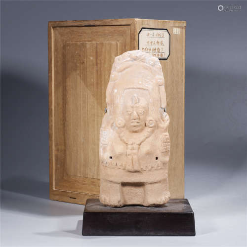Mayan pottery figurine