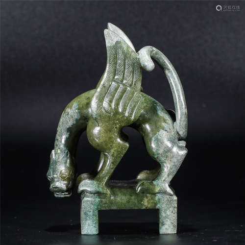 Jade carving auspicious beast with base