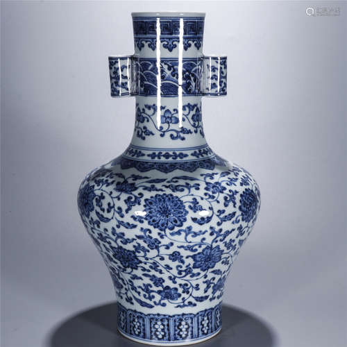 Blue and white lotus drawing pattern vase with ears