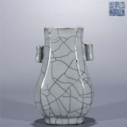 Imitated Ge glaze porcelain vase with ears