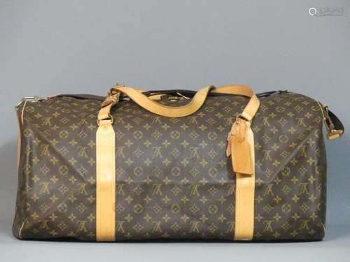 Louis Vuitton Modèle Keepal