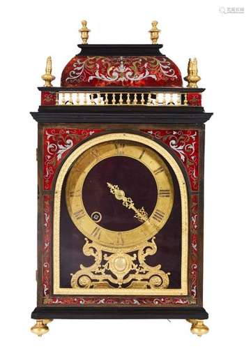 107 Pendule « Religieuse » de style Louis XIV en b…