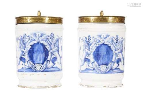 49 Delft (XVIIIème siècle) Importante paire de po…