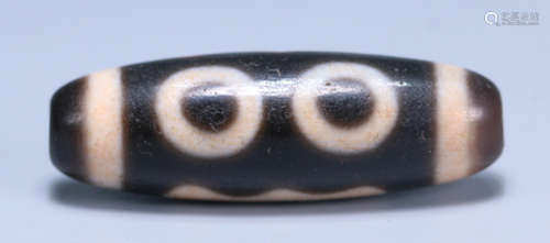 A THREE EYES PATTERN DZI