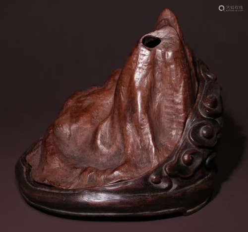 A CHENXIANG WOOD CENSER SHAPED WITH MOUNTAIN