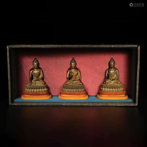 A SET OF CHINESE GILD BRONZE STATUES OF TRIPOD HOLY BUDDHA