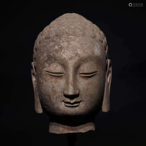 A CHINESE BUDDHA'S HEAD ORNAMENT