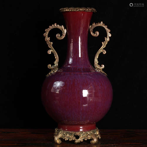 A CHINESE FANCY GLAZE PORCELAIN VASE