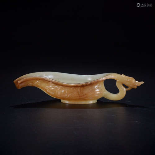 A CHINESE HETIAN JADE CARVED DRAGON&PHOENIX PATTERN CUP