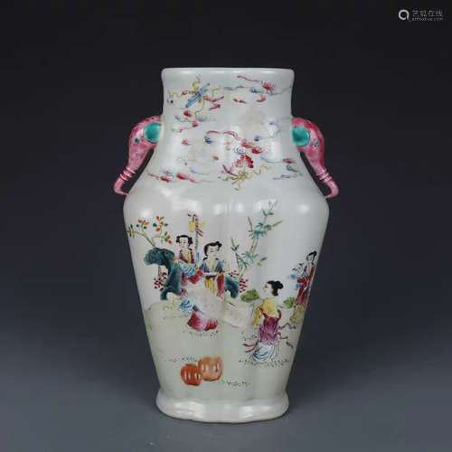 A CHINESE FAMILLE ROSE FIGURE PAINTED PORCELAIN VASE