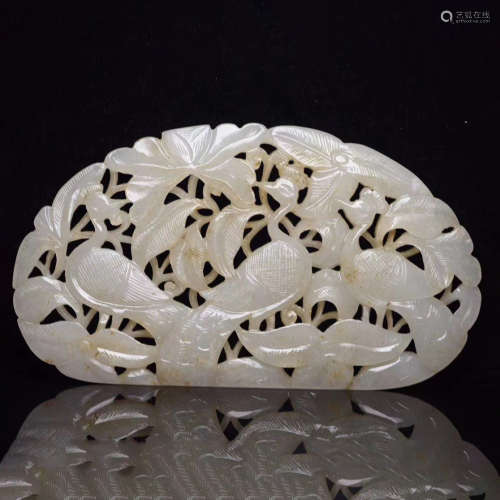 A CHINESE JADE CARVED PHOENIX PATTERN PENDANT