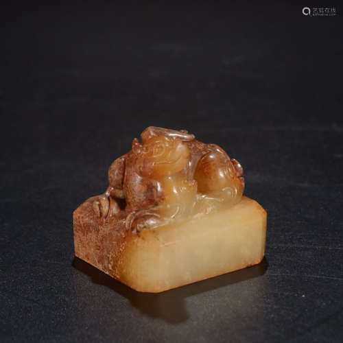 A CHINESE JADE CARVED BEAST HANDLE SEAL