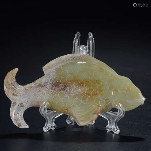 A CHINESE JADE CARVED TURTLE ORNAMENT