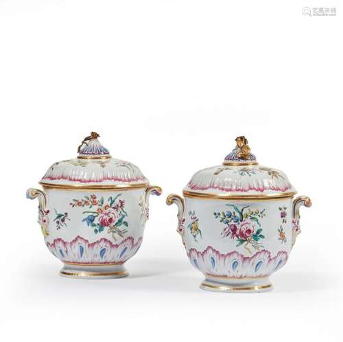 ITALIE DOCCIA Paire de pot pourri ovale en porcela…