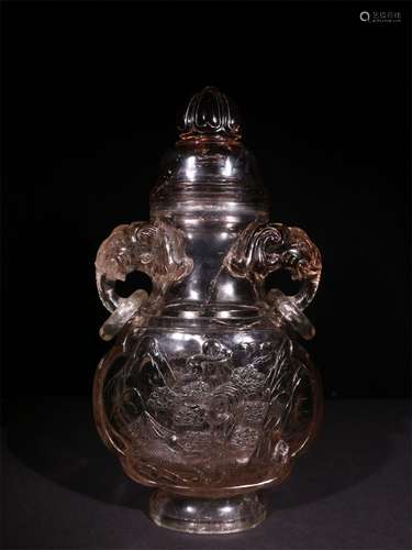 A QING DYNASTY TEA CRYSTAL BOTTLE WITH ELEPHANT EARS