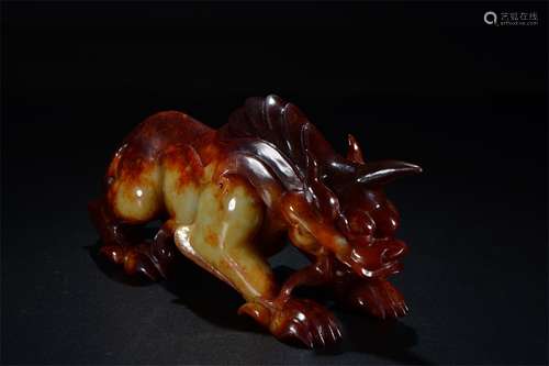 AN OLD COLLECTION OF  ANCIENT JADE ANIMAL ORNAMENT