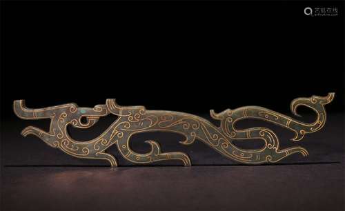 A WARRING STATES PERIOD GOLD INLAID JADE DRAGON