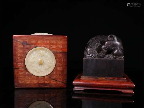 A QING DYNASTY CHENXIANG WOOD PHOENIX BUTTON SEAL