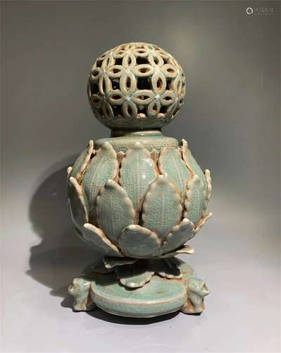 A LIAO DYNASTY CELADON INCENSE BURNER