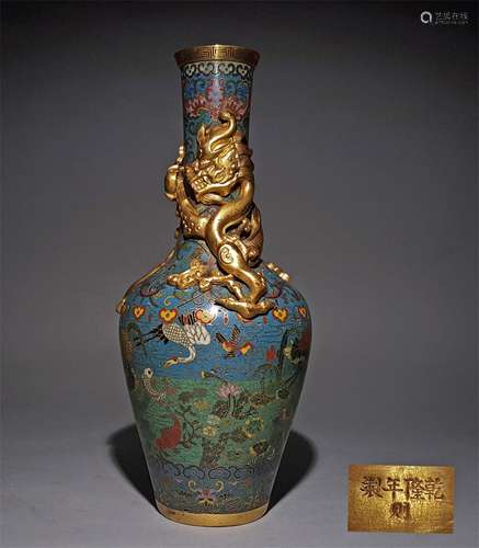 A QING DYNASTY CLOISONNE DRAGON BOTTLE