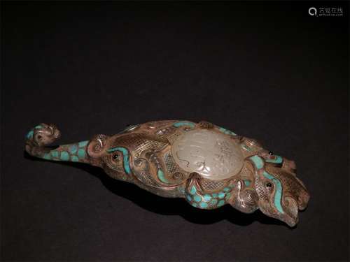 A WARRING STATES PERIOD GOLD INLAID WITH JADE BELT HOOK