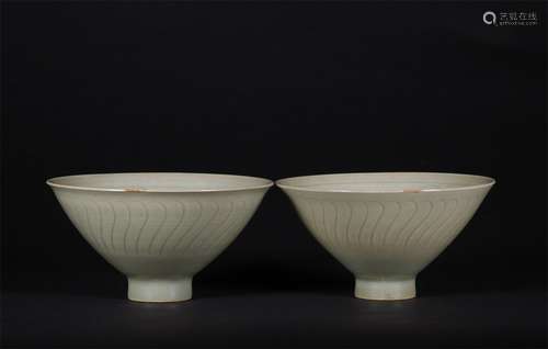 A PAIR OF LIAO DYNASTY CELADON BOWLS