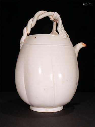 A SONG DYNASTY WHITE PORCELAIN GOURD SHAPED POT OF DING KILN