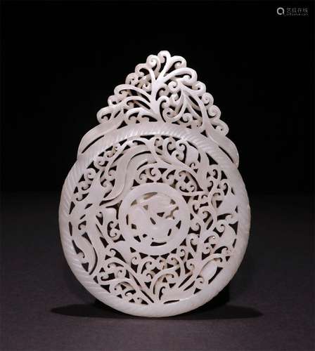 A HETIAN JADE LOTUS FLOWER PENDANT