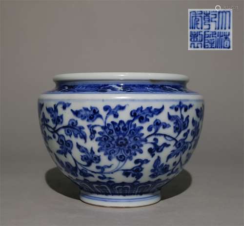 A QING QIANLONG DYNASTY BLUE AND WHITE LOTUS BRUSH WASH