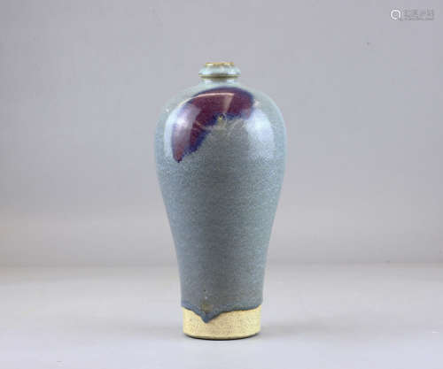 五六七十年代 钧釉紫斑纹梅瓶