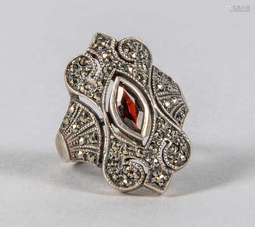 Collectible 925 Silver Garnet Ring