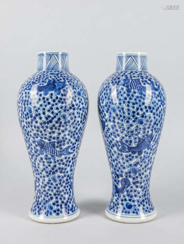 Pairs of Chinese Decorated B & W Porcelain Vase