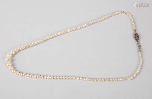 Chinese Pearl Like Necklace