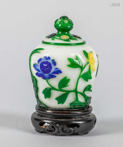 Large Chinese Overlay Glass Snuff Jar