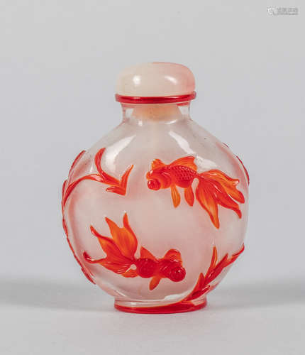 Large Chinese Overlay Glass Snuff Bottle