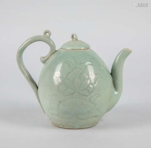 Korean Pale Celadon Glazed Porcelain Pot
