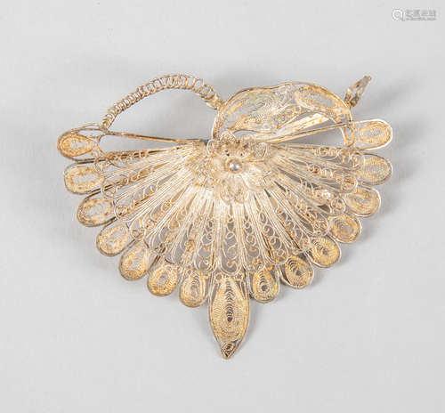 Designed Silver Filigree Fan Brooch