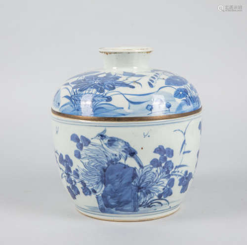 Large Chinese Blue & White Porcelain Covered Jar