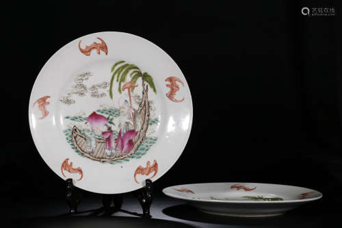 Chinese Famille Rose Porcelain Plate, Pair