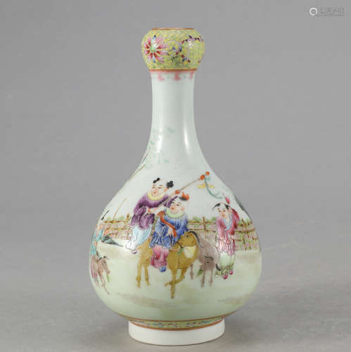 Chinese Famille Rose Garlic Head Vase