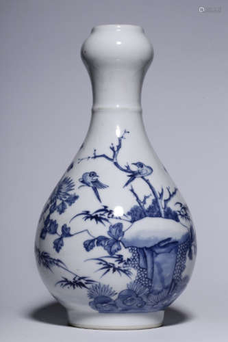 Chinese Blue White Garlic Head Porcelain Vase