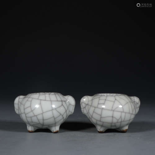 Chinese Crackle Glazed Porcelain Censer