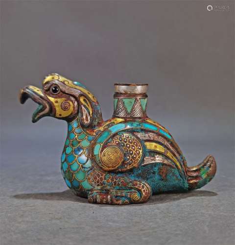 A WARRING STATES PERIOD GOLD AND SILVER INLAID DUCK ORNAMENT