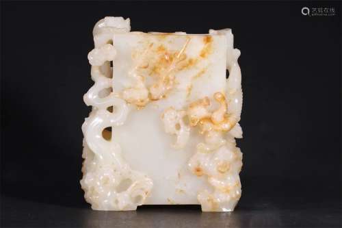 A QING DYNASTY WHITE JADE FLOWERS SCREEN