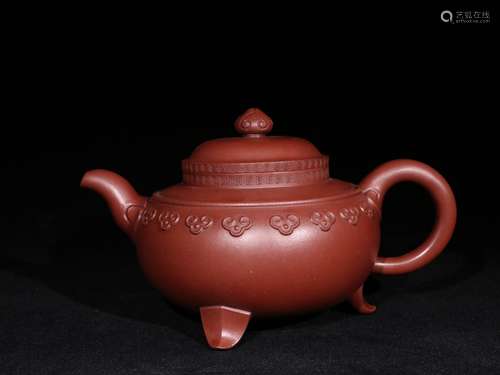 A QING DYNASTY PUPPLE CLAY TEAPOT