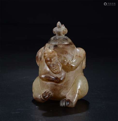 AN ANCIENT JADE FIGURE FACE AND BEAST BODY WATER BOWL