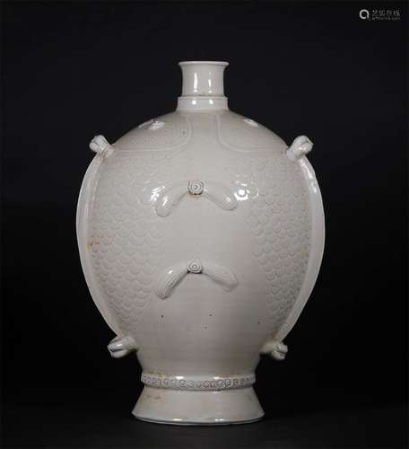 A LIAO DYNASTY DING KILN DOUBLE FISH POT