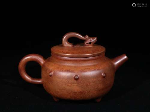 A QING DYNASTY ANCIENT PURPLE CLAY TEAPOT